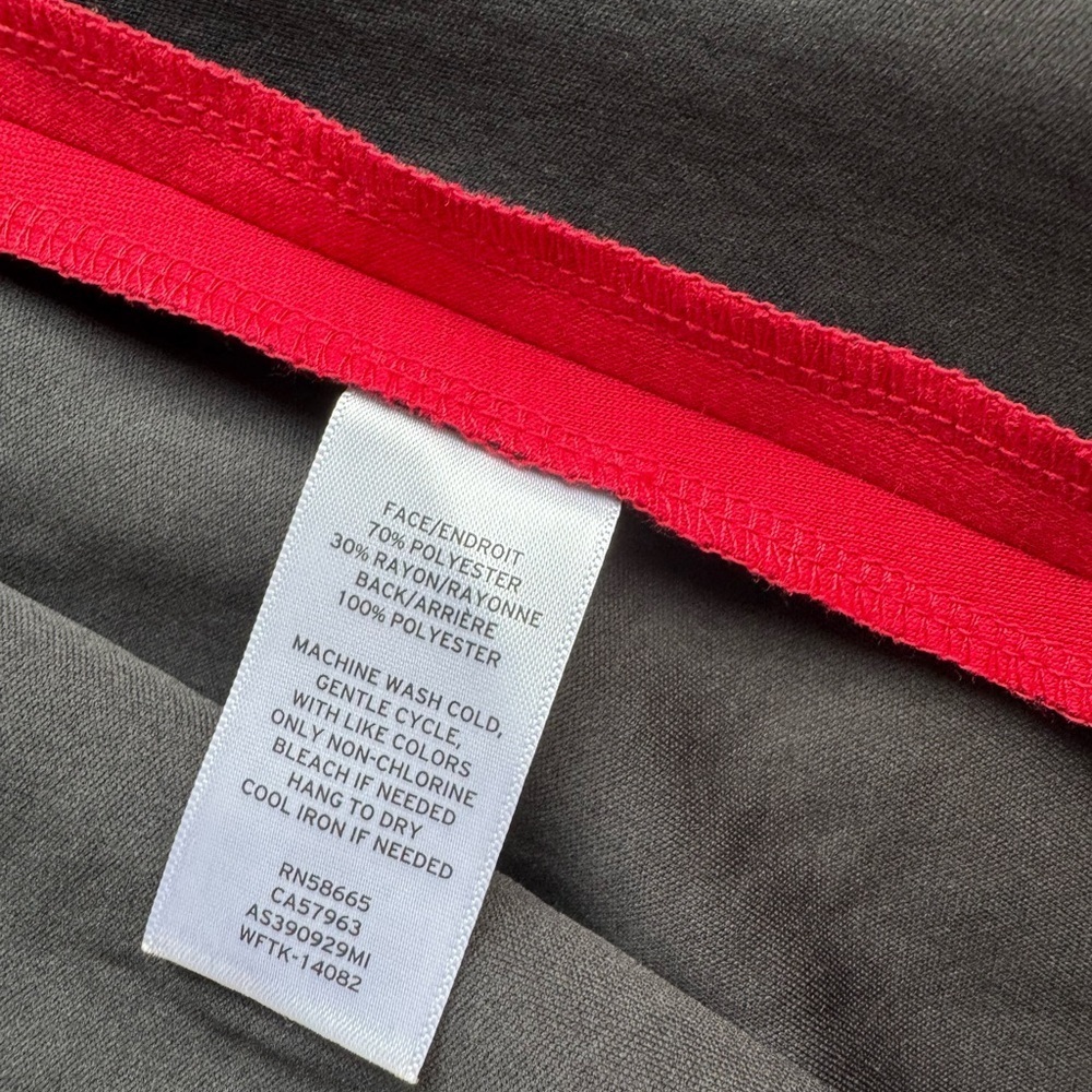 Chic Red A-Line Women's Skirt - Picture 5 of 7